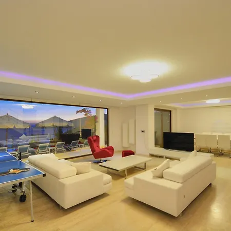 Agena Villa