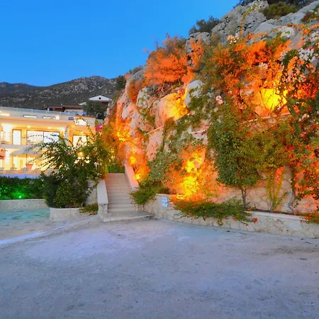 Agena * Kalkan